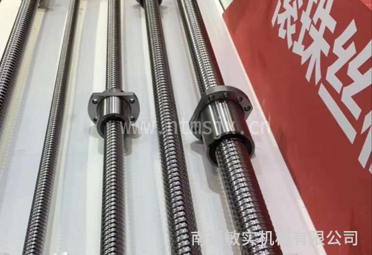 轧制滚珠丝杠
